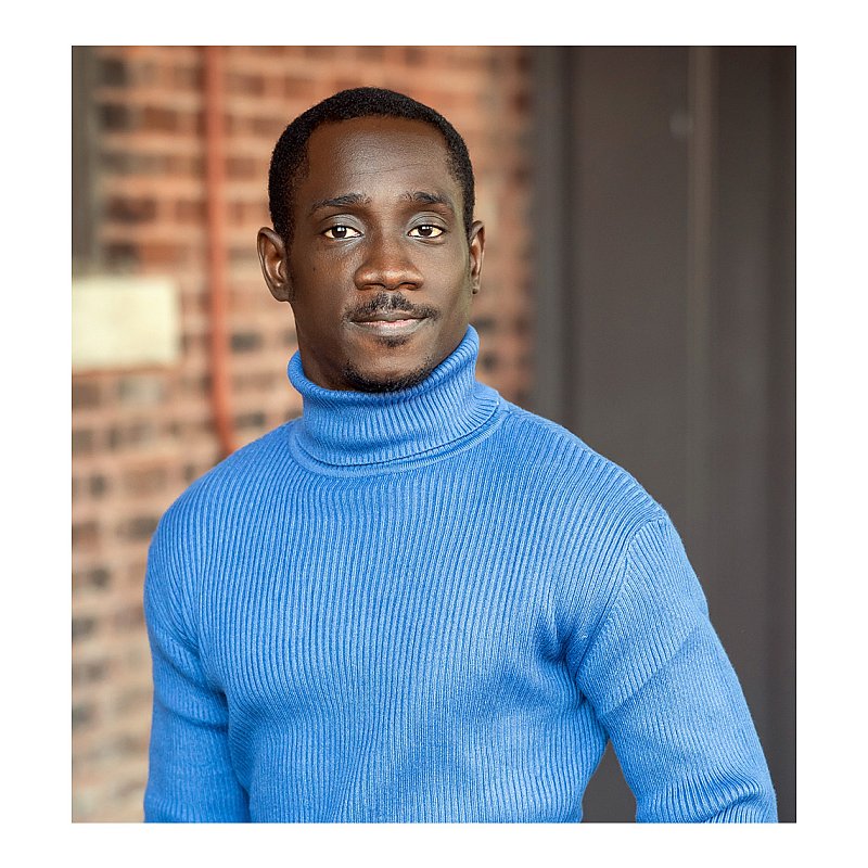 What Should I Wear for Business Portraits? A Photographer's Guide